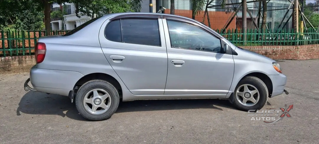 Toyota Platz