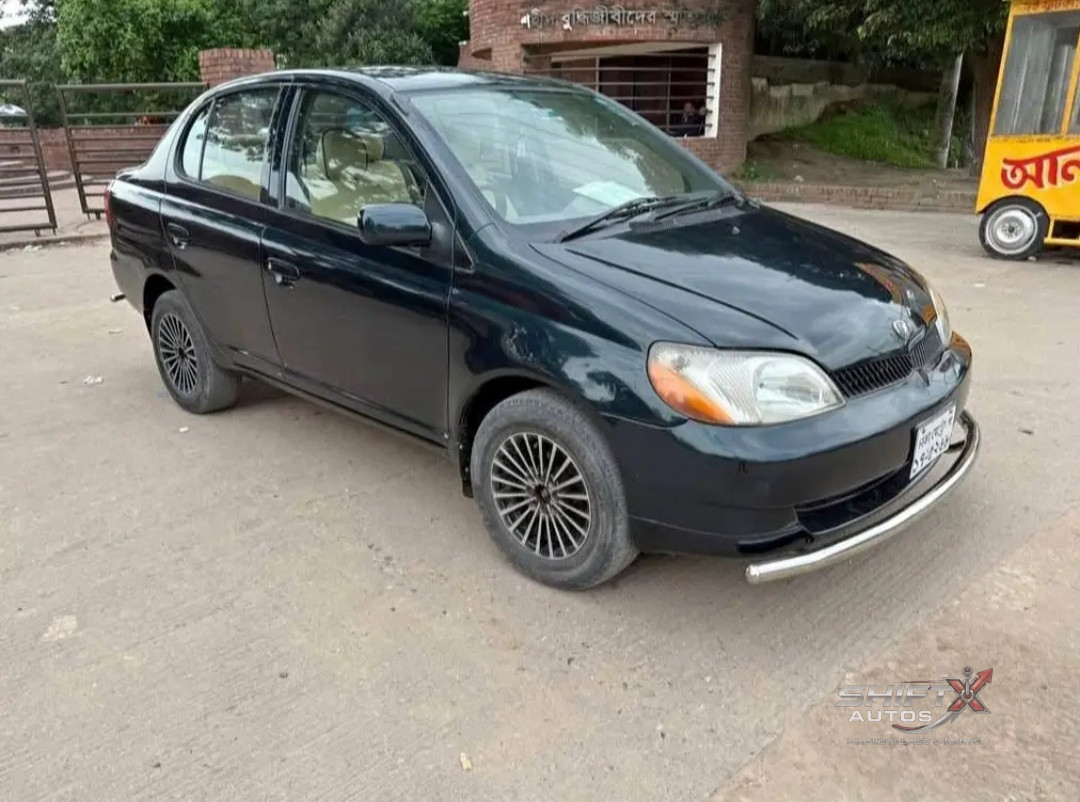 Toyota Platz 1500 Cc