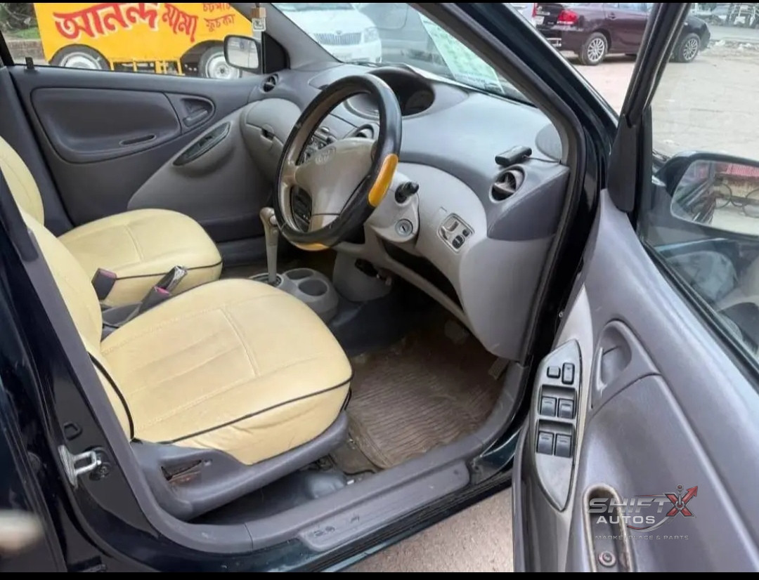 Toyota Platz 1500 Cc