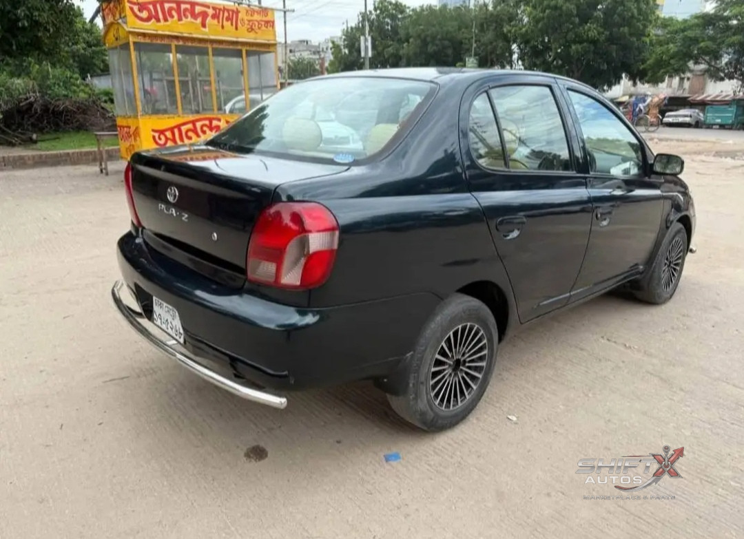 Toyota Platz 1500 Cc