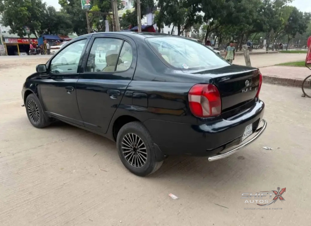 Toyota Platz 1500 Cc