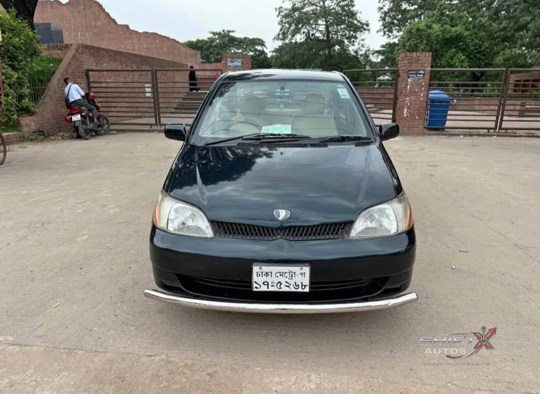 Toyota Platz 1500 Cc