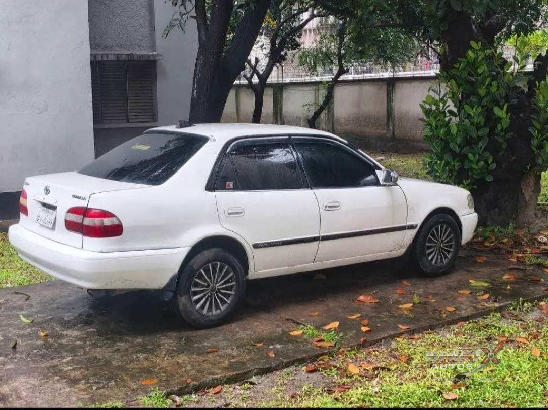 Toyota Corolla 111