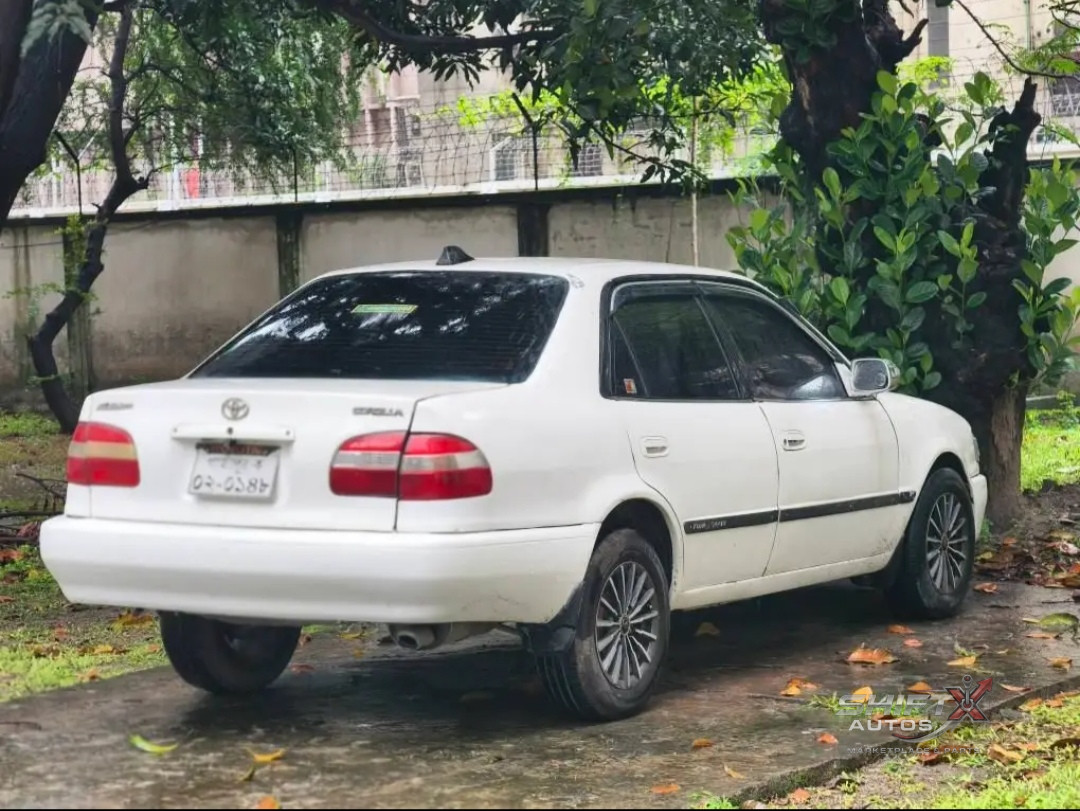 Toyota Corolla 111