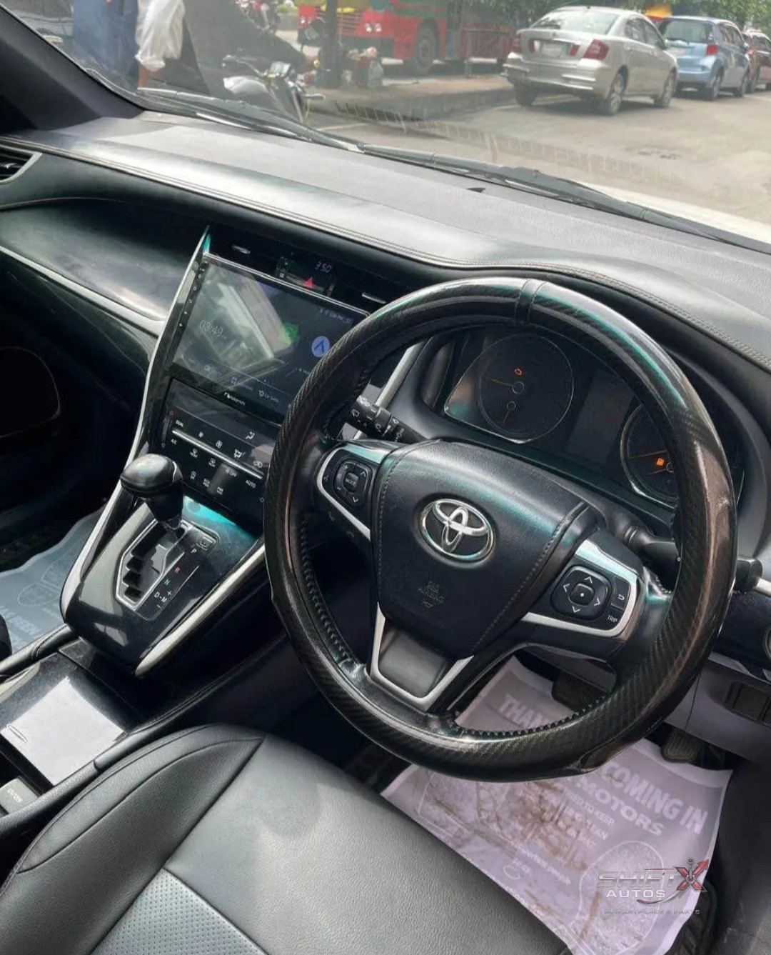 Toyota Harrier non hybrid only octane  model 2014 Reg 2017