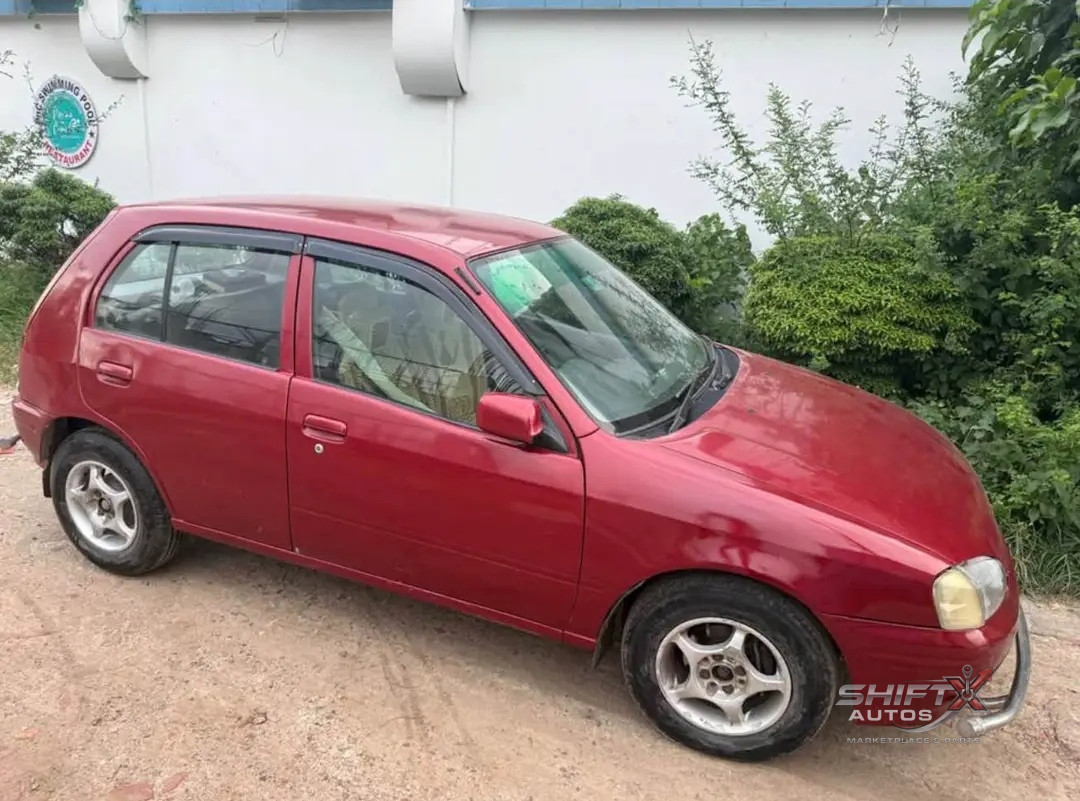 Toyota Starlet 1999