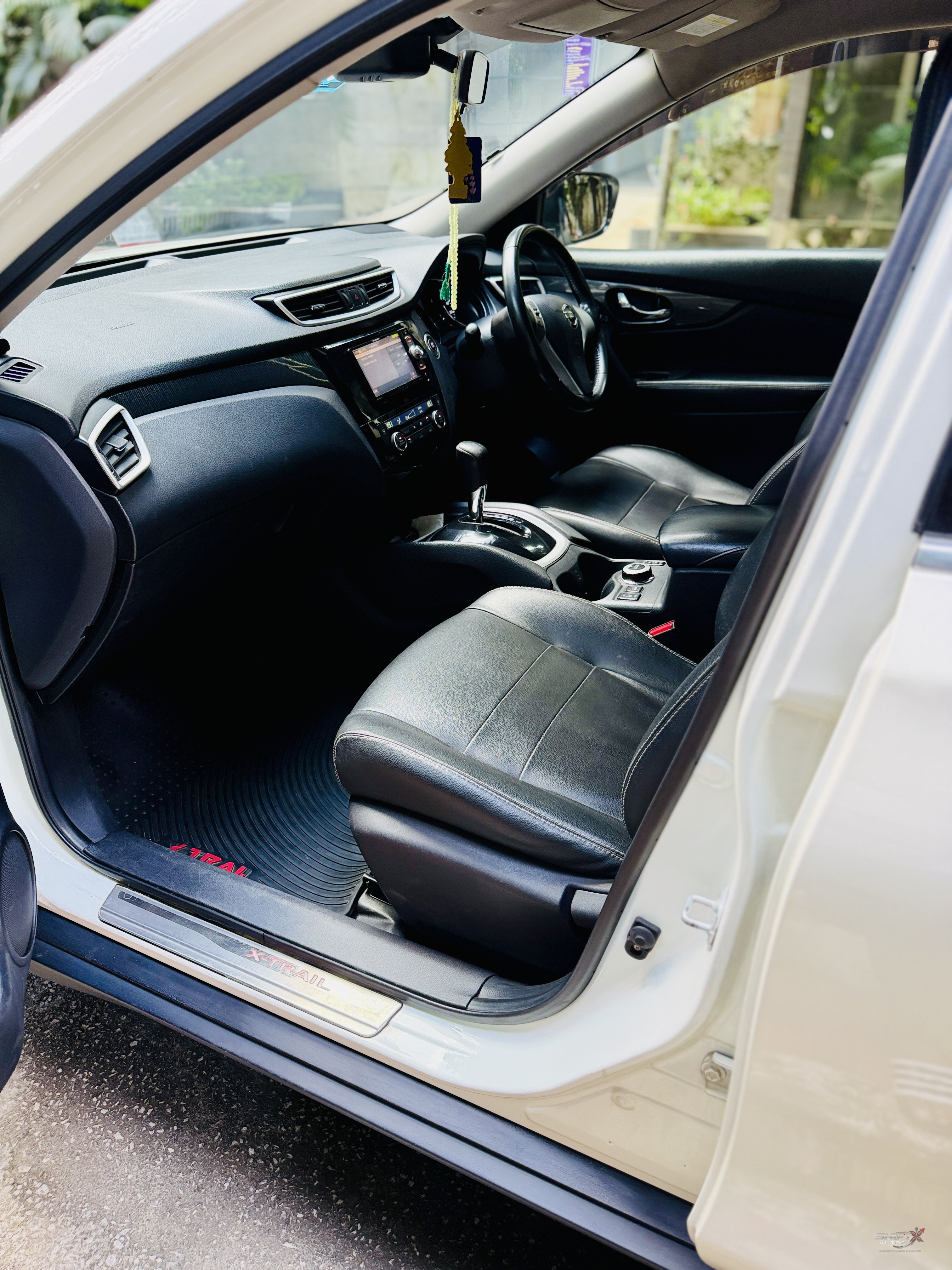 Nissan X-Trail Hybrid 4WD