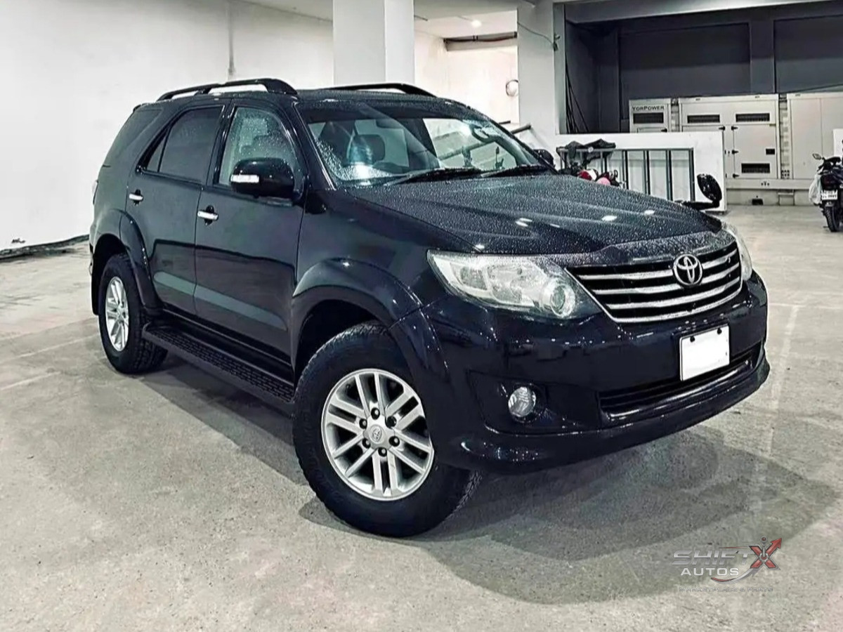 Toyota Fortuner V 2011