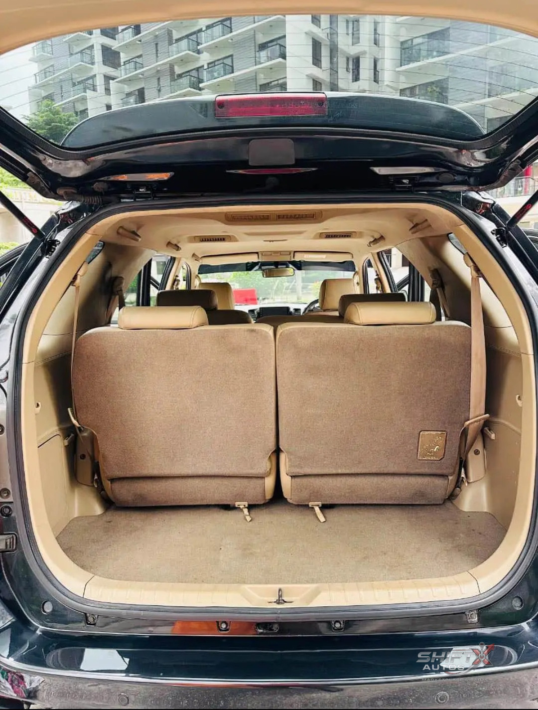 Toyota Fortuner V 2011
