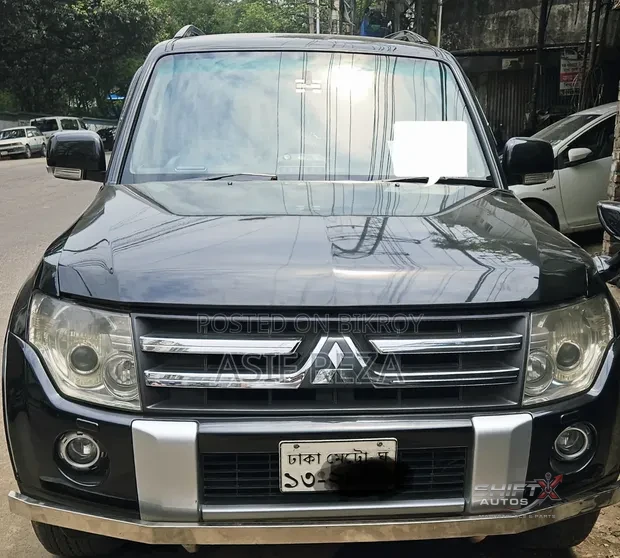 Mitusbishi pajero 2006 Black